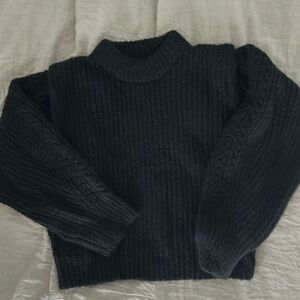 En Saison chunky knit sweater! Black, chic, so cute!